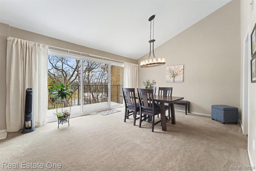 6463 Maple Hills Lane, Bloomfield Hills, MI 48301 — Photo 12