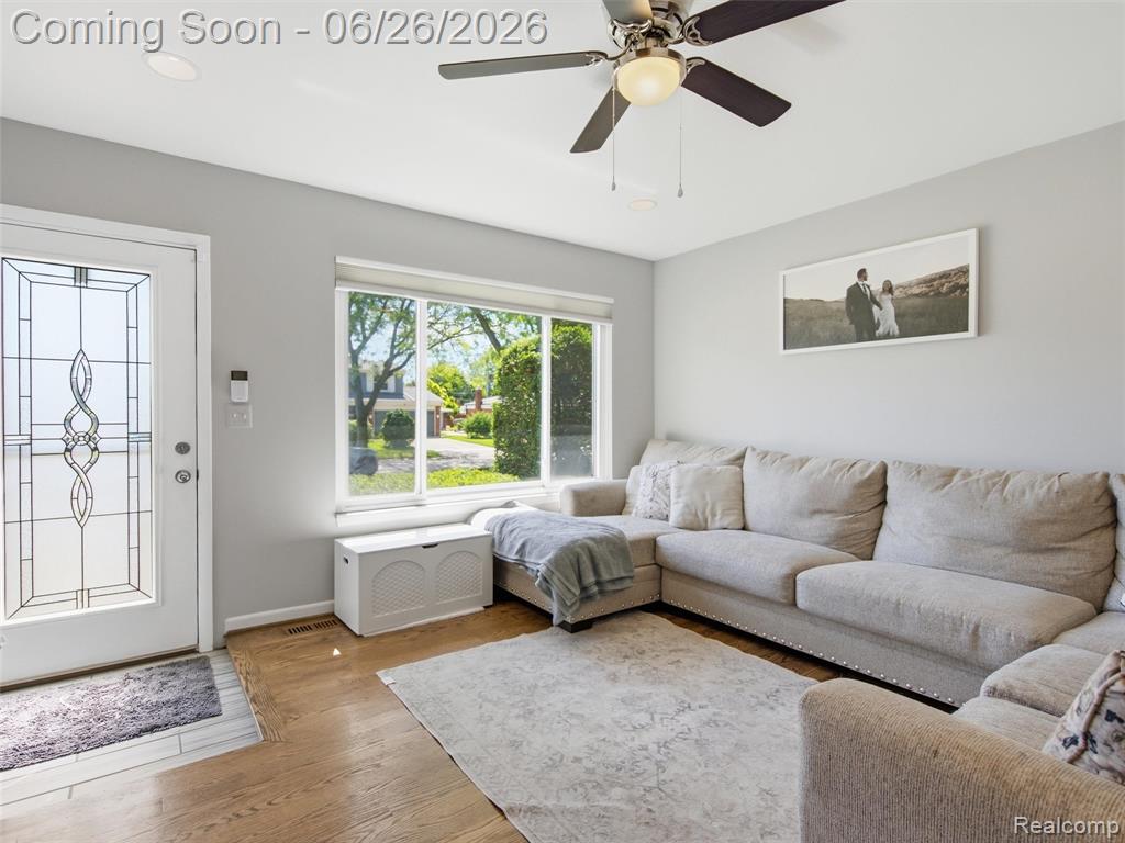 40963 Flagstaff Drive, Sterling Heights, MI 48313 — Photo 6
