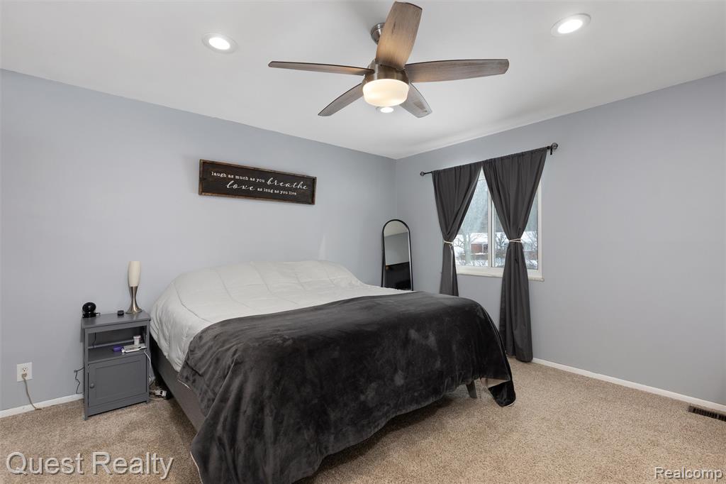 9580 Chaumont Drive, Commerce Twp, MI 48382 — Photo 12