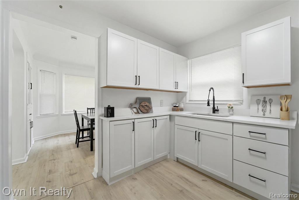 10021 Grayfield, Redford, MI 48239 — Photo 10