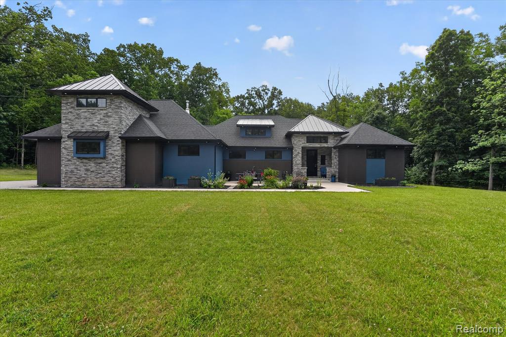 16511 Shadow Lane