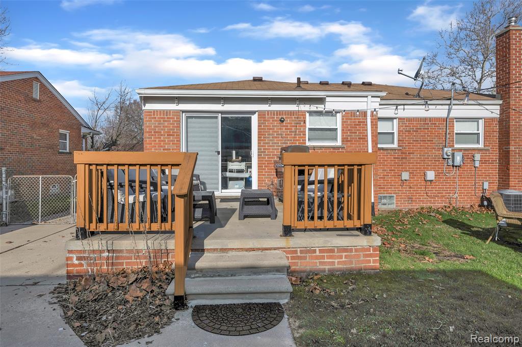 6120 Kinloch Street, Dearborn Heights, MI 48127 — Photo 28
