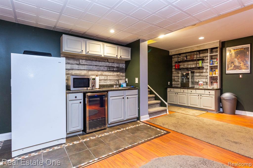 60608 S LYON Trail, South Lyon, MI 48178 — Photo 41
