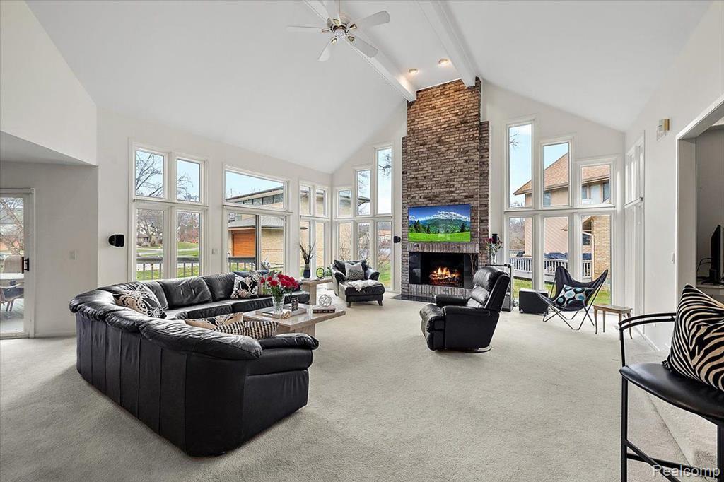 5385 POND BLUFF Drive, West Bloomfield, MI 48323 — Photo 8