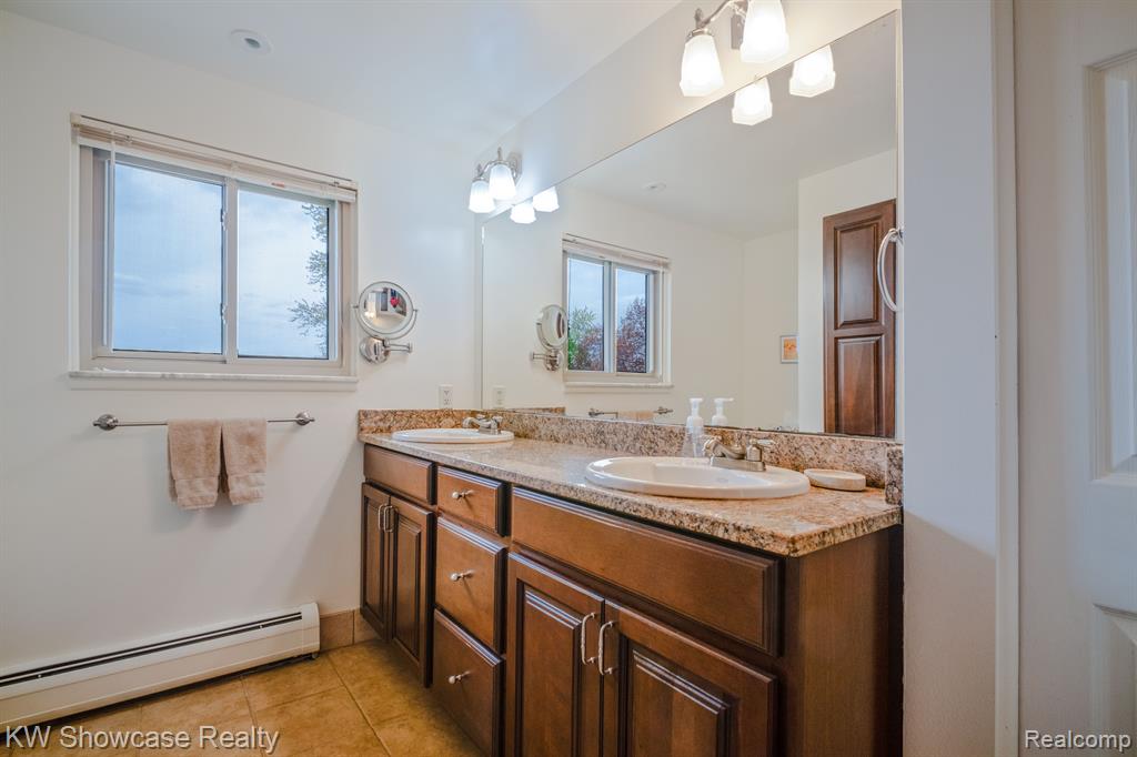 9145 SANDY RIDGE Drive, White Lake, MI — Photo 21