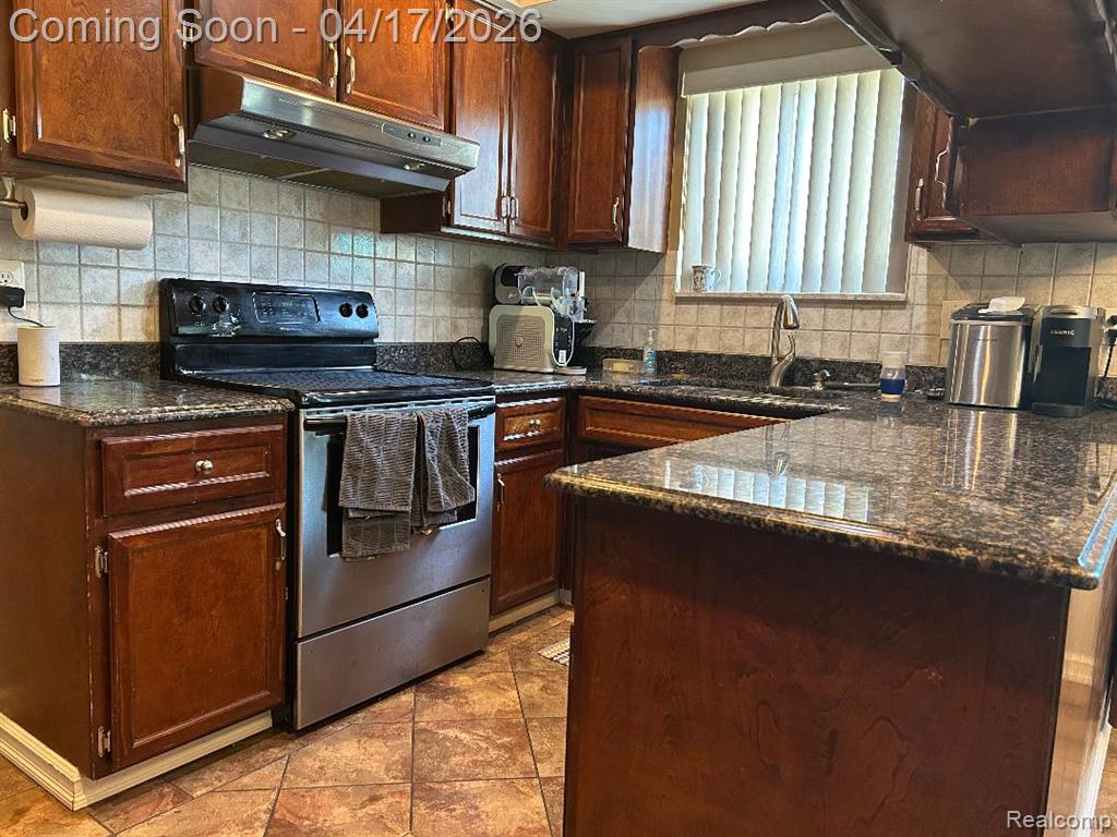 5134 Saint Richard Drive, Utica, MI 48316 — Photo 22
