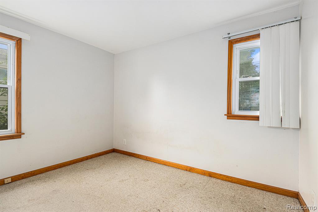 4484 Detroit Street, Dearborn Heights, MI 48125 — Photo 12