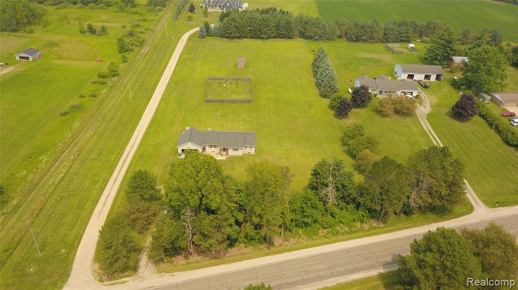 1583 E Lansing Road, Morrice, MI 48857 — Photo 25