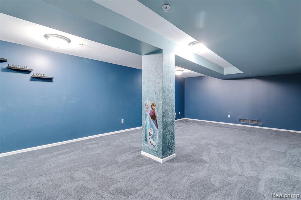 31204 Alexa Drive, Commerce Twp, MI 48390 — Photo 34