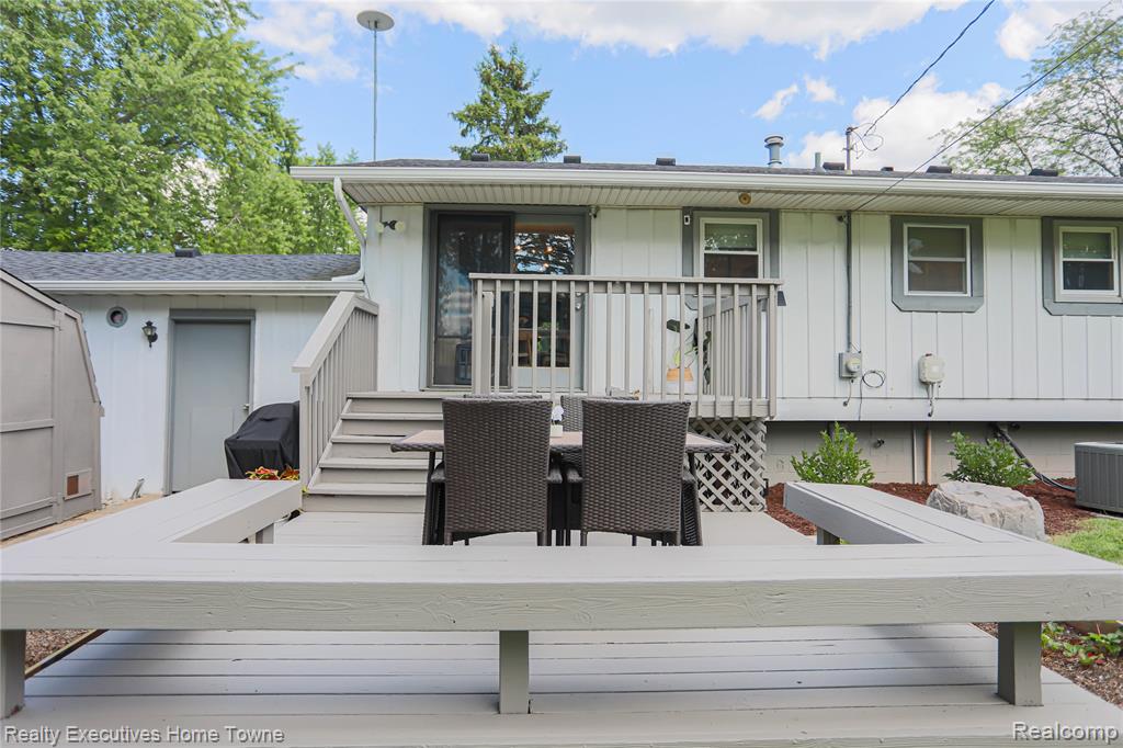 2687 Los Angeles Drive, Wolverine Lake, MI 48390 — Photo 50