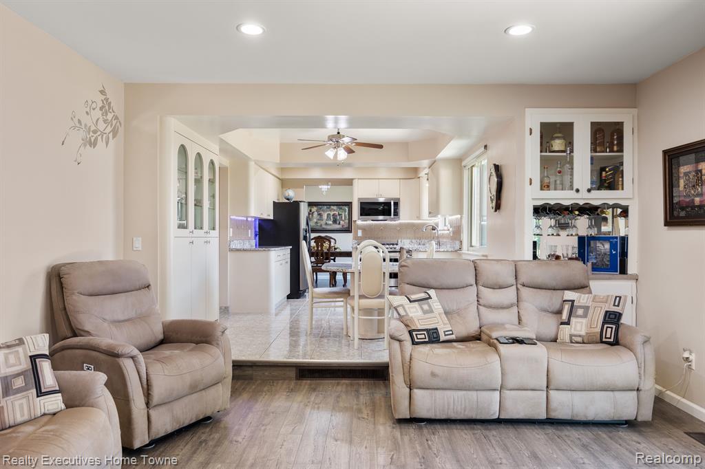 4625 BOULDER Drive, Sterling Heights, MI 48310 — Photo 20
