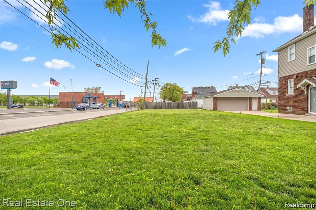 5530 Mead Street, Dearborn, MI 48126 — front exterior
