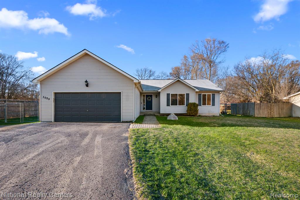 3025 Reeder Road, Clarkston, MI — Photo 2