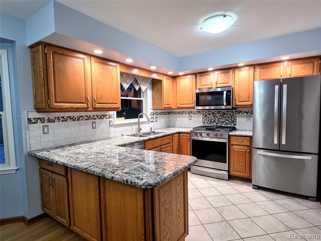 819 Meadow Drive, Davison, MI 48423 — Photo 10