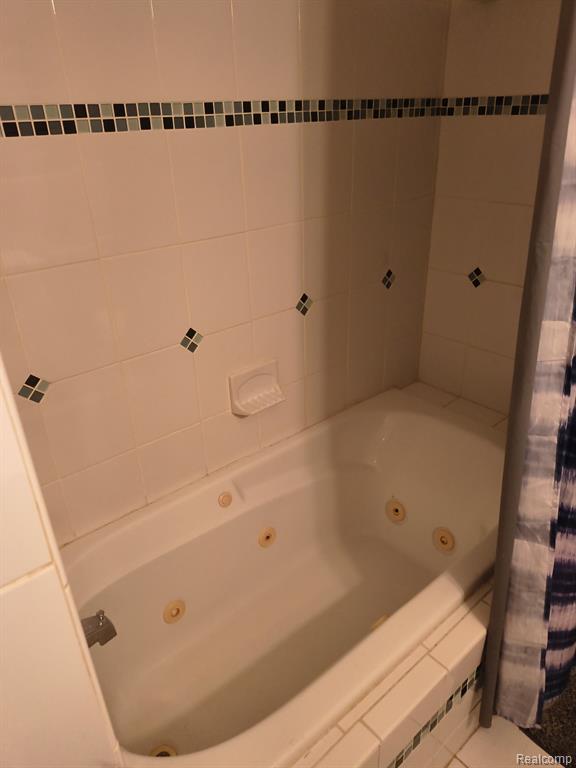 27315 Lathrup Boulevard, Lathrup Village, MI 48076 — Photo 23