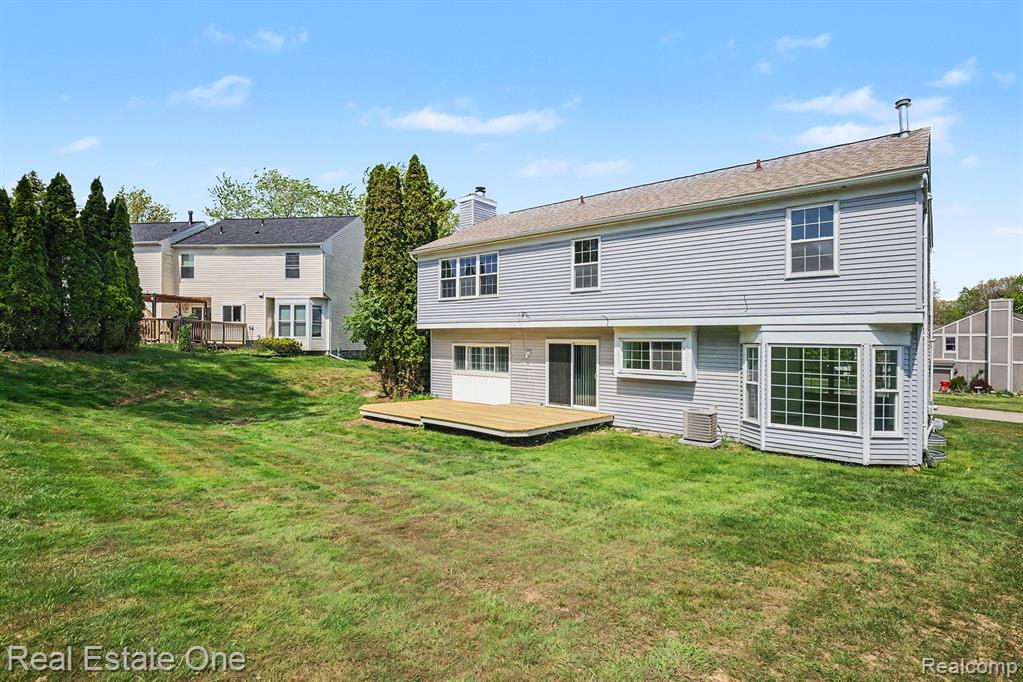 1797 Poppleton Drive, West Bloomfield, MI 48324 — Photo 38