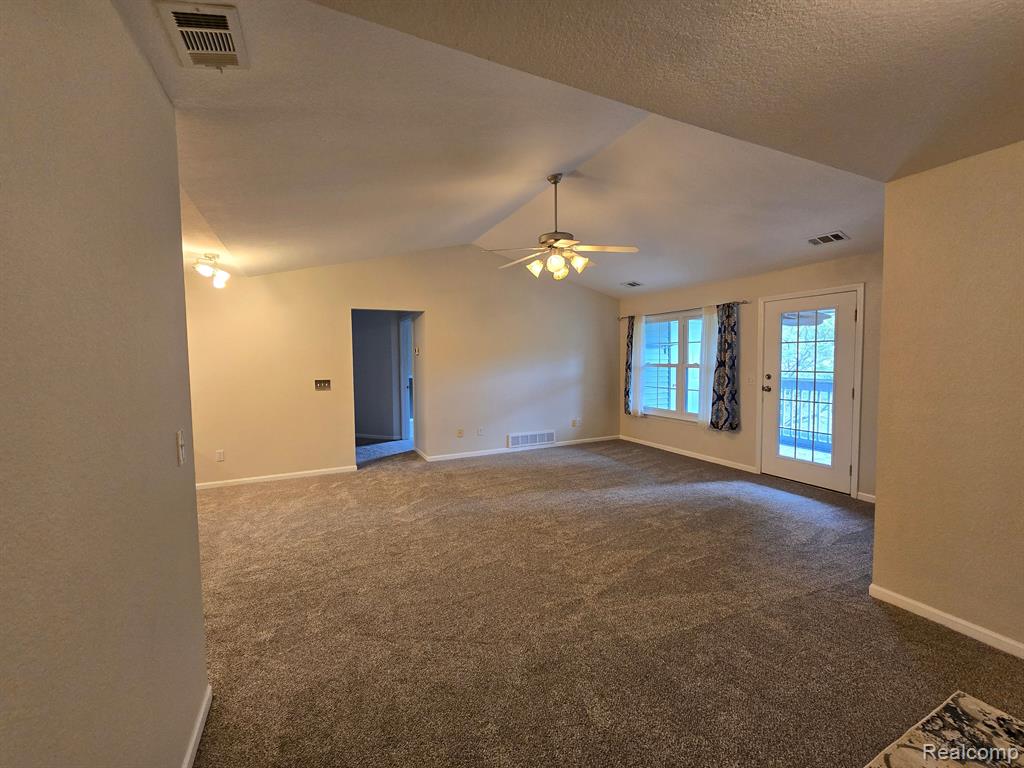 12516 Saint Andrews Way, 23, Fenton, MI 48430 — Photo 11