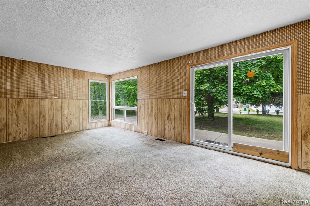 19227 Gudith Road, Trenton, MI 48183 — Photo 5