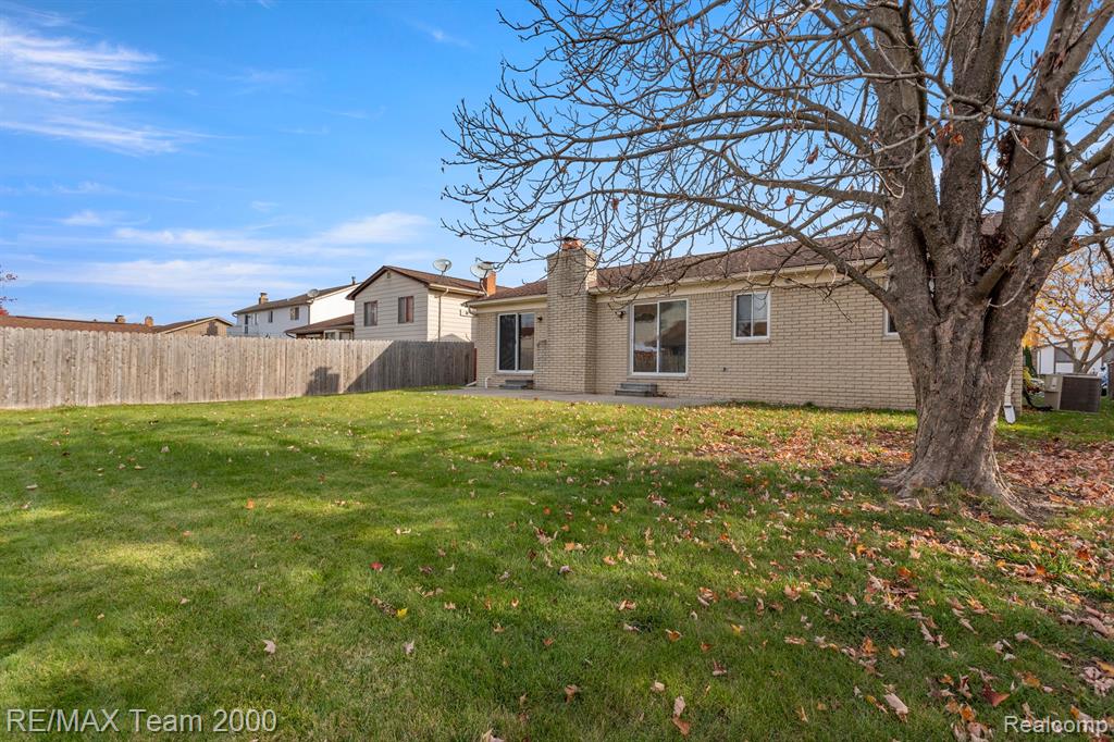 51547 SALVATORI Drive, Chesterfield, MI 48047 — Photo 7