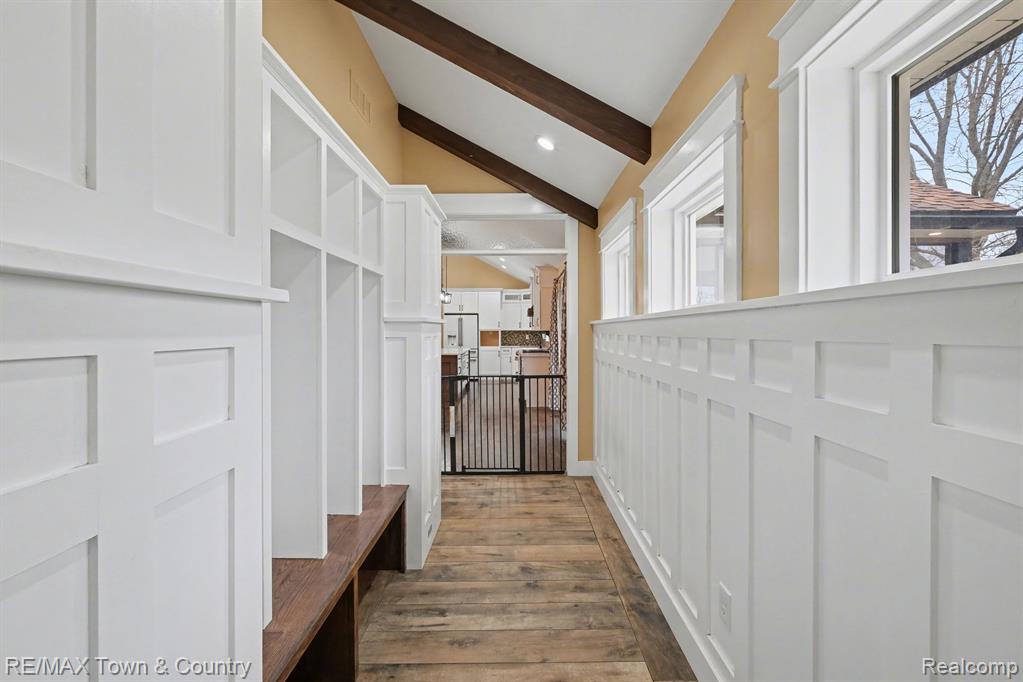 1282 N Van Vleet Road, Flushing, MI 48433 — Photo 11