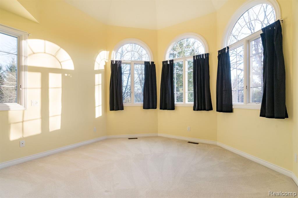45950 W 11 MILE Road, Novi, MI — Photo 37