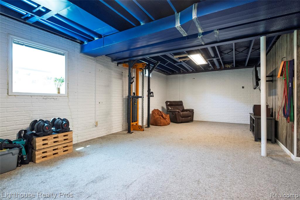 6713 Cheddar Valley Drive, Brighton, MI 48116 — Photo 29