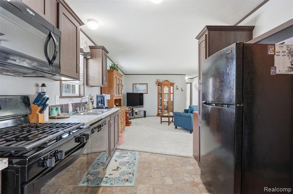 440 Flamingo Street, Rochester Hills, MI 48309 — Photo 17