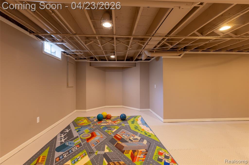3915 Winslow Drive, Auburn Hills, MI 48326 — Photo 36