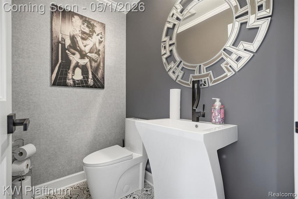 2739 Riverside Drive, Port Huron, MI 48060 — Photo 28