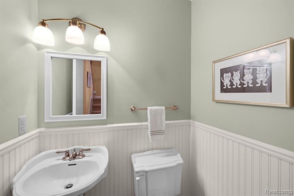 21226 W GLEN HAVEN Circle, Northville, MI 48167 — Photo 13