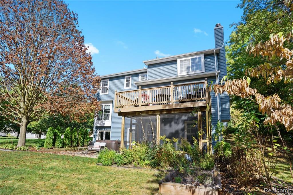 4862 Greenview Drive, Commerce Twp, MI 48382 — Photo 39