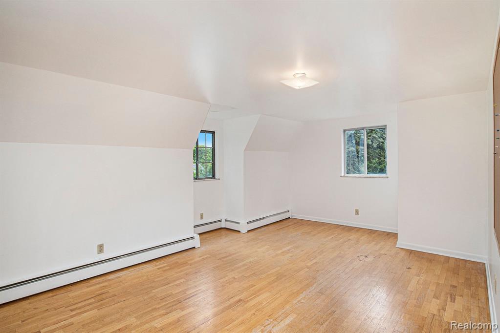 513 RIVERSIDE Drive, Linden, MI 48451 — Photo 14