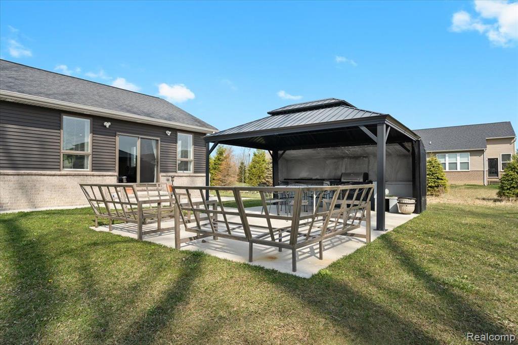 4075 BARR Road, Canton, MI 48188 — Photo 38