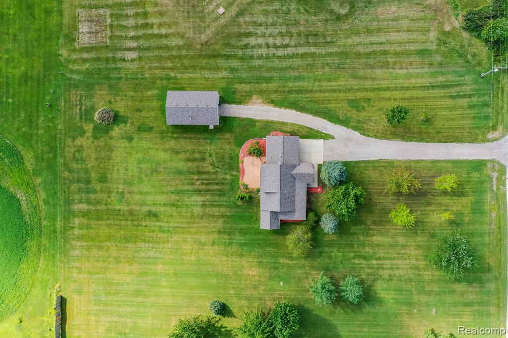8038 Duquette Road, Brockway, MI 48097 — Photo 5