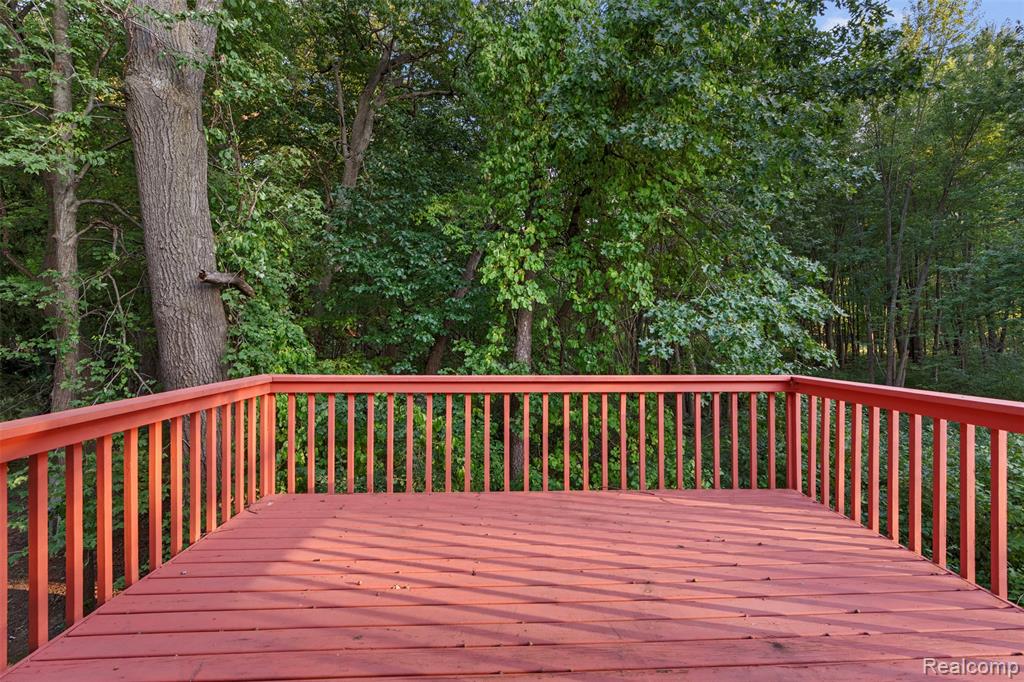 6859 Tangle Wood, Waterford, MI 48327 — Photo 13