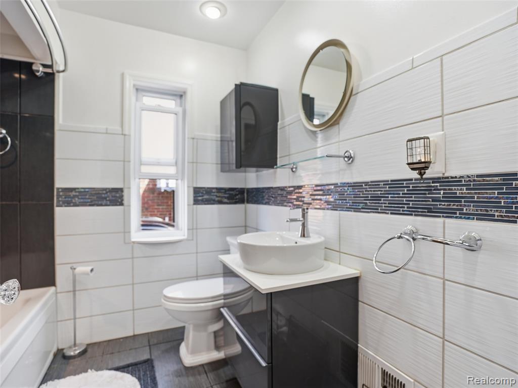 8160 E Lantz Street, Detroit, MI 48234 — Photo 16