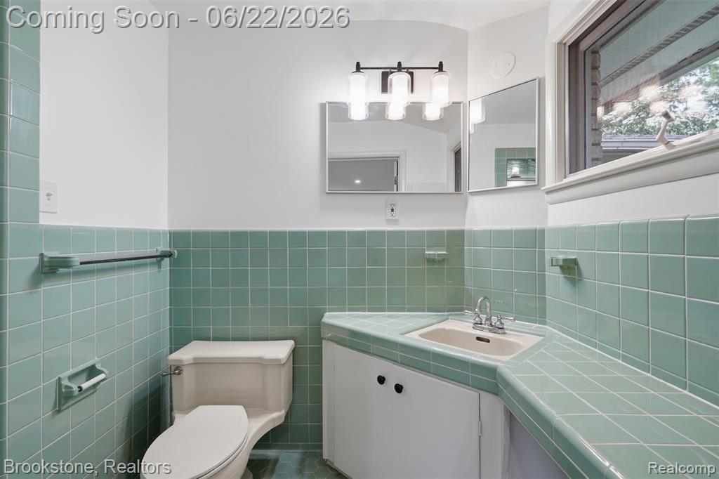 4190 Valley Forge Road, Bloomfield Hills, MI 48301 — Photo 28