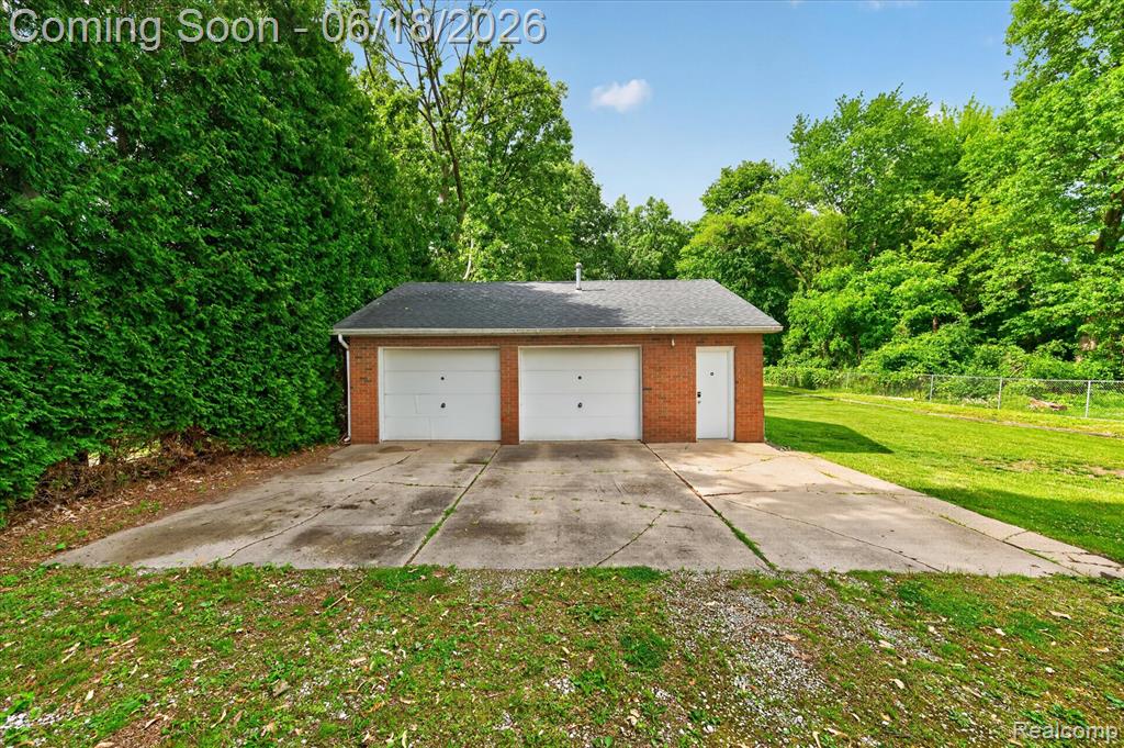 44850 Ecorse Road, Belleville, MI 48111 — Photo 31