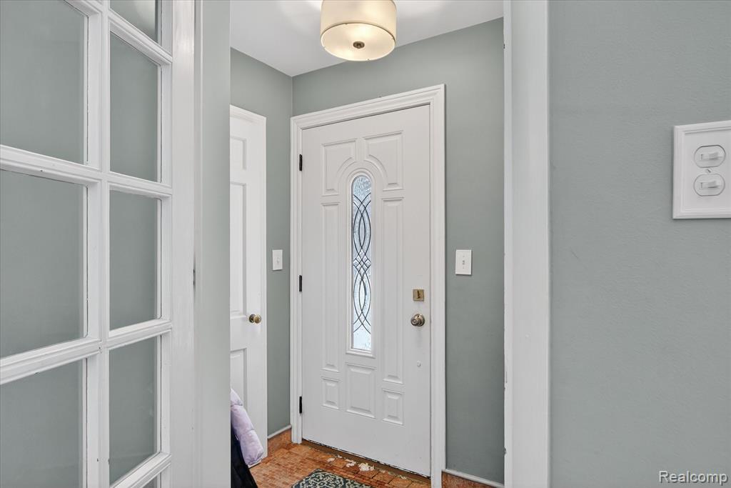 3 Adams Lane, Dearborn, MI 48120 — Photo 3