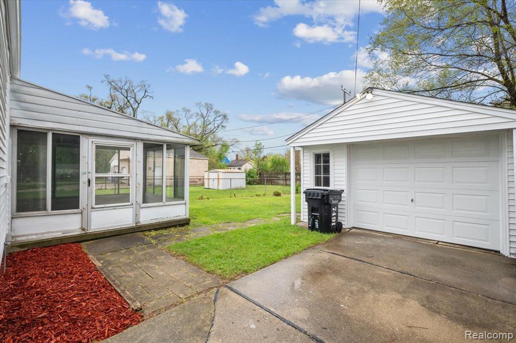 7491 PARKLAND, Redford, MI 48239 — Photo 37