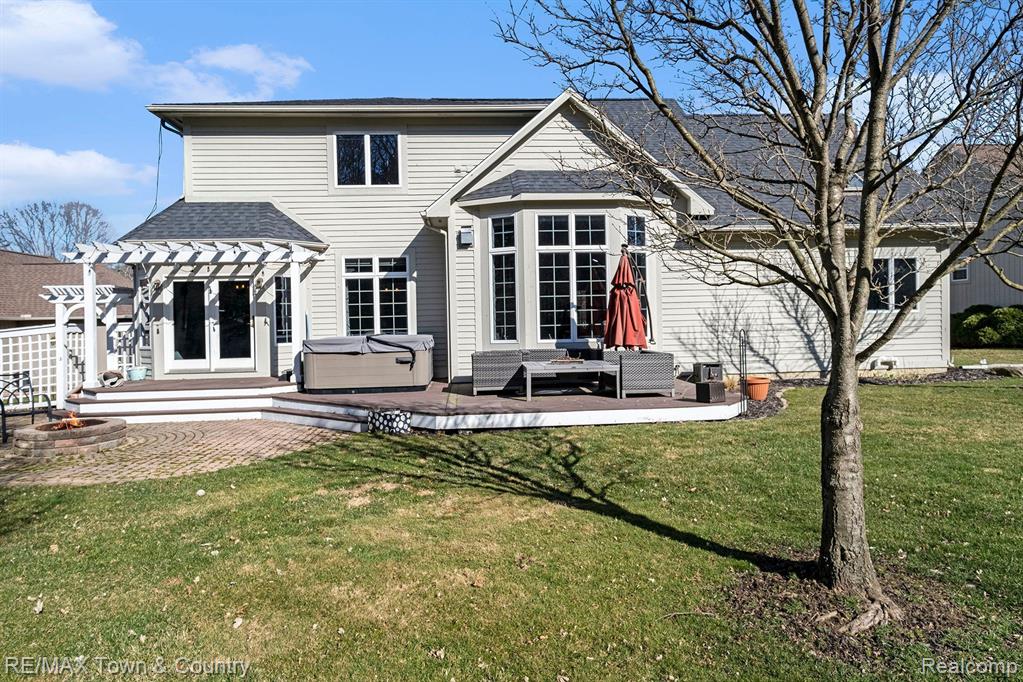 440 RIVER WOODS Drive, Flushing, MI 48433 — Photo 30