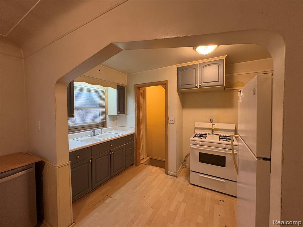 6769 Rosemont Avenue, Detroit, MI 48228 — Photo 5