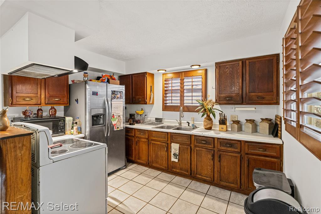 2690 Winegar Road, Bancroft, MI 48414 — Photo 14