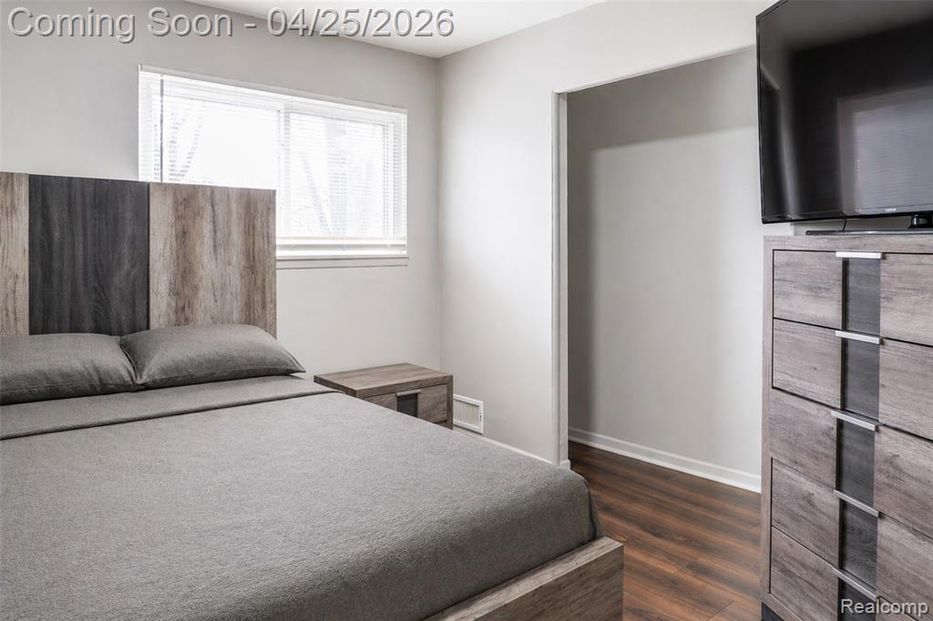 9263 Sylvia Street, Taylor, MI 48180 — Photo 17