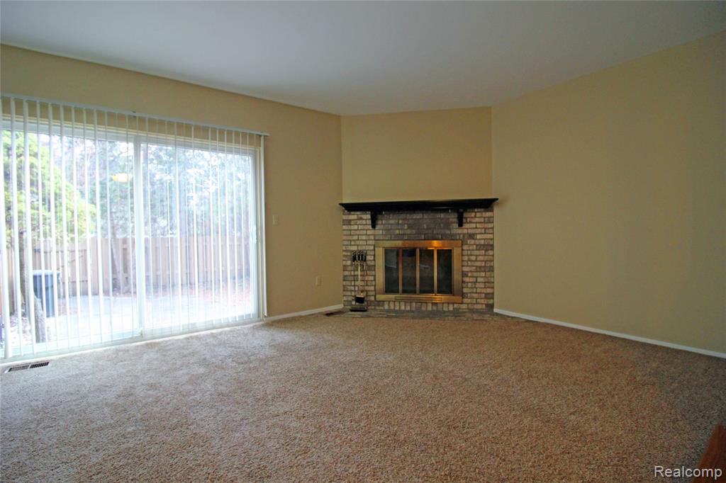 5828 Northfield Parkway, Troy, MI 48098 — Photo 4