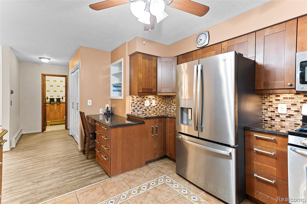 45784 Willis Road, Belleville, MI 48111 — Photo 13