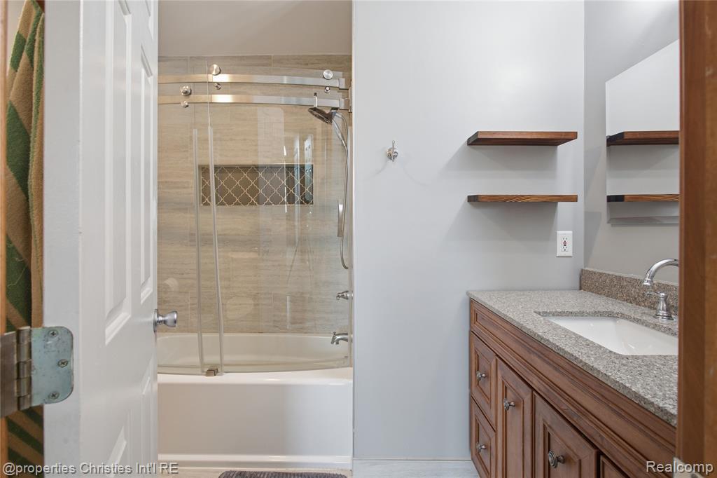 6474 Bedview Drive, Saline, MI 48176 — Photo 40