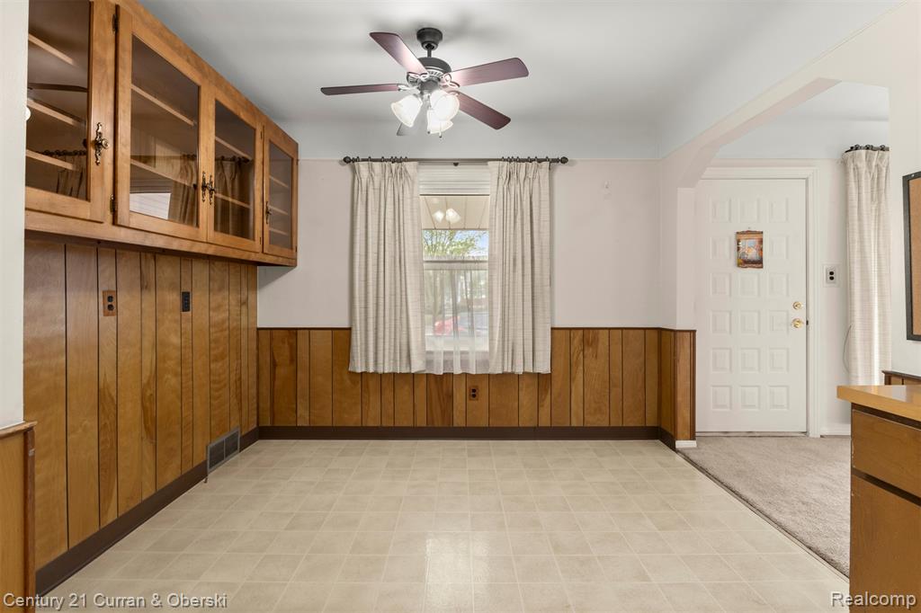 9881 Quandt Avenue, Allen Park, MI 48101 — Photo 8