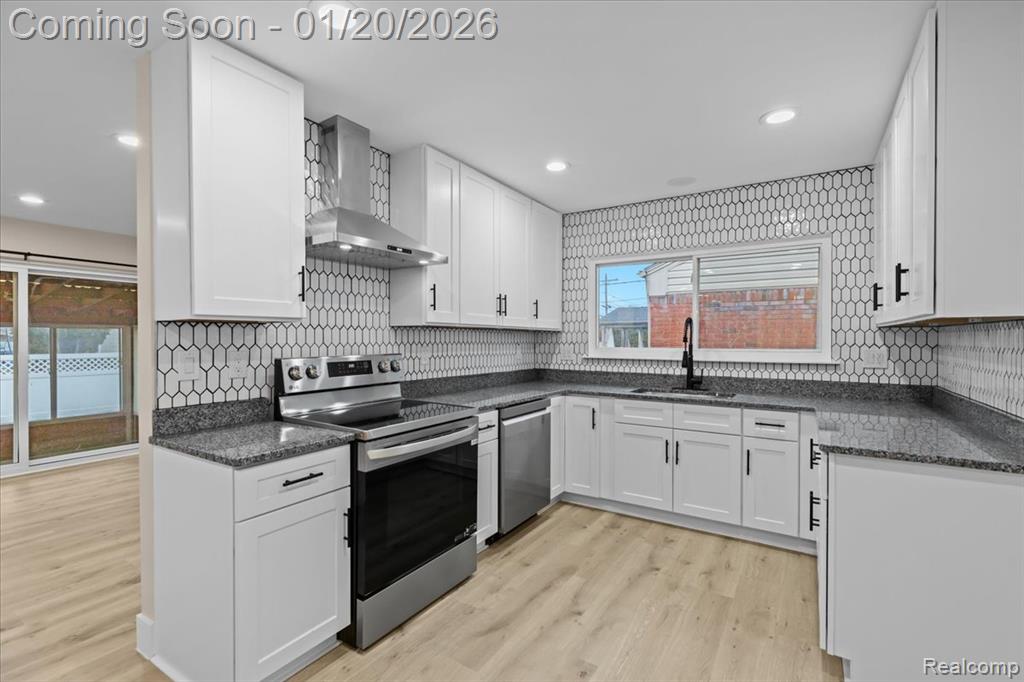 26044 Cherry Hill Road, Dearborn Heights, MI 48127 — Photo 11