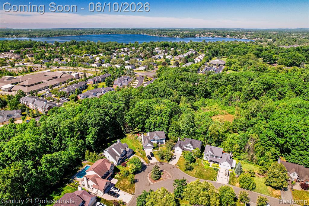 425 Cherry Grove Lane, Walled Lake, MI 48390 — Photo 64
